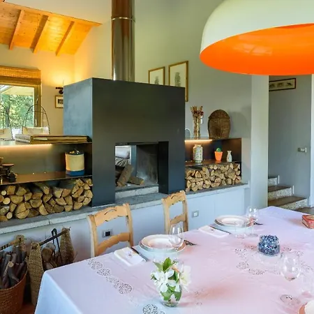 Maggiore Alture Di Stresa Casa Nel Bosco Confinante Con Il Golf Des Iles Borromees 别墅 *