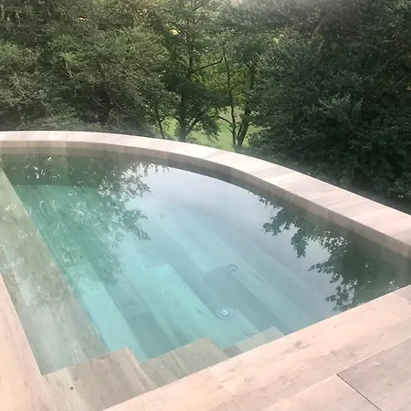 Lago Maggiore Alture di Stresa casa nel bosco confinante con il Golf des iles Borromées Brisino