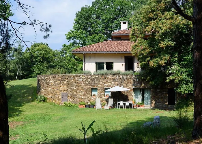 וילה Maggiore Alture Di Stresa Casa Nel Bosco Confinante Con Il Golf Des Iles Borromees *